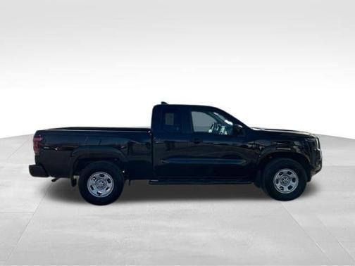 2025 Nissan Frontier S