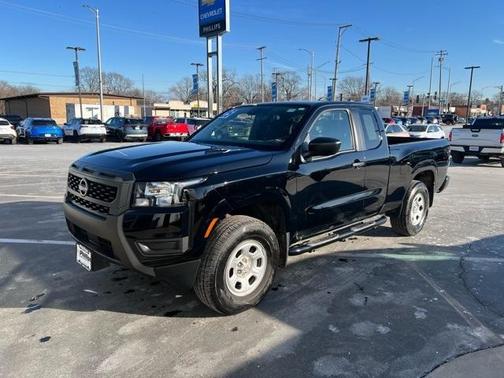 2025 Nissan Frontier S