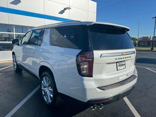 2023 Chevrolet Suburban High Country