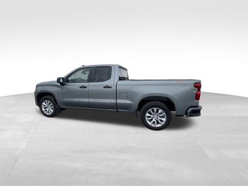 Sterling Gray Metallic 2025 Chevrolet Silverado 1500 Custom