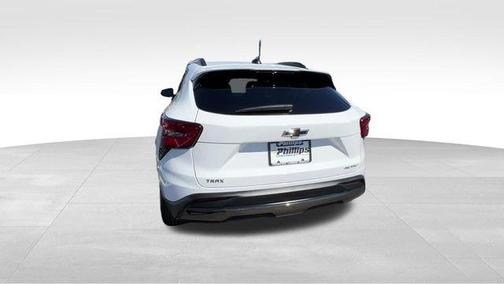 Summit White 2024 Chevrolet Trax ACTIV