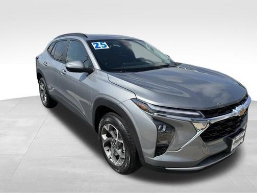 Gray 2025 Chevrolet Trax LT