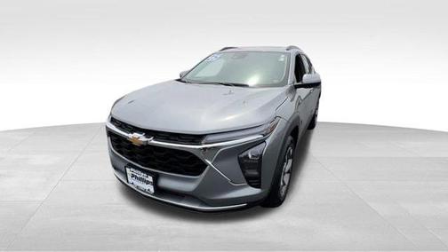 Sterling Gray Metallic 2025 Chevrolet Trax LT