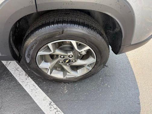 Gray 2025 Chevrolet Trax LT