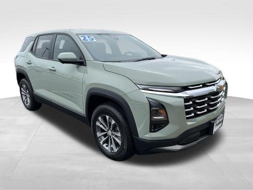 Green 2025 Chevrolet Equinox LT