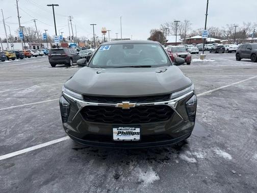 2024 Chevrolet Trax LS