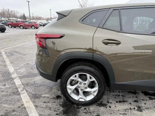 2024 Chevrolet Trax LS