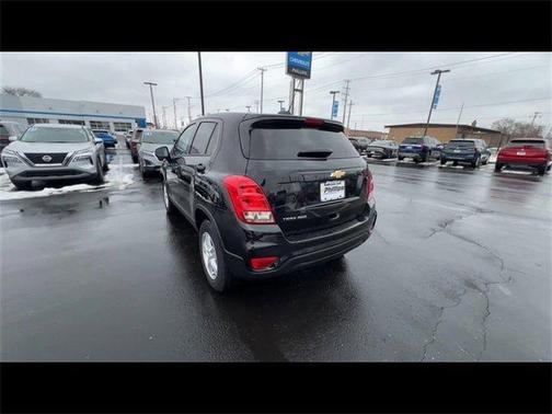 2022 Chevrolet Trax LS