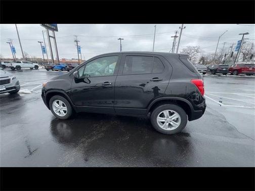 2022 Chevrolet Trax LS