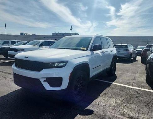 2023 Jeep Grand Cherokee Altitude