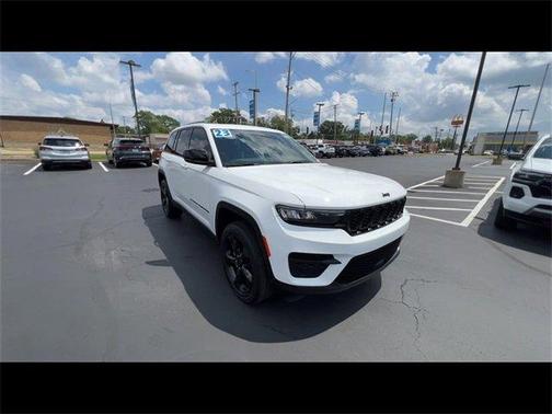 2023 Jeep Grand Cherokee Altitude