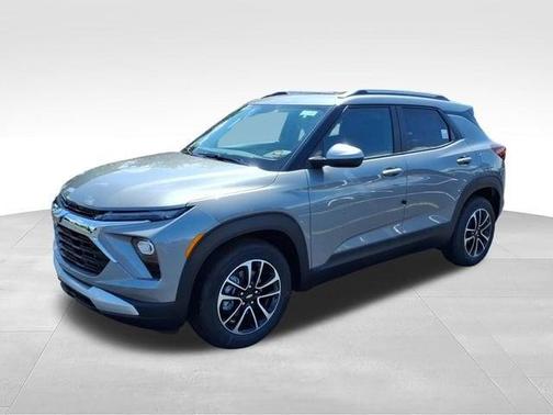 Sterling Gray Metallic 2026 Chevrolet Trailblazer LT