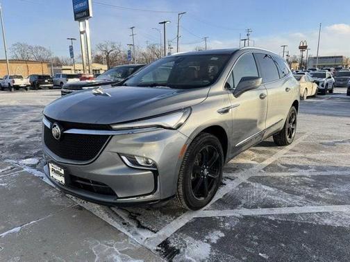 2023 Buick Enclave Essence