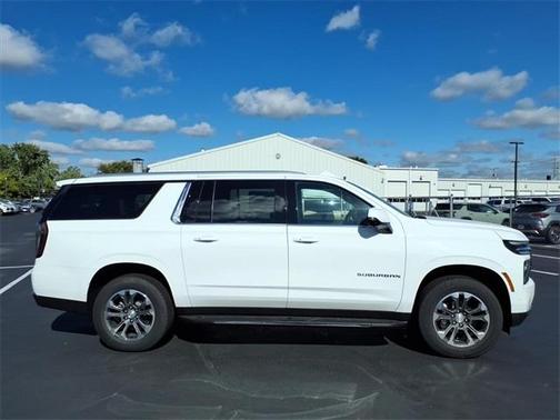 2026 Chevrolet Suburban LT