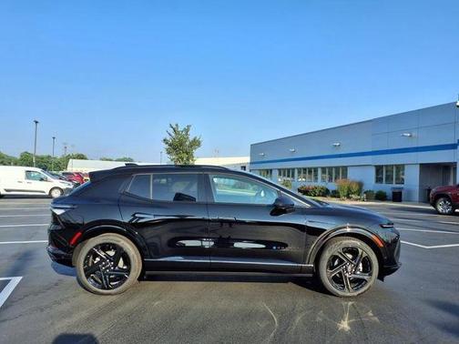 2025 Chevrolet Equinox EV RS