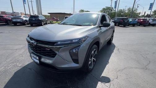 Sterling Gray Metallic 2025 Chevrolet Trax 1RS