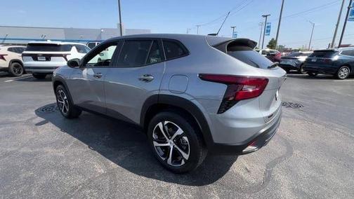 Sterling Gray Metallic 2025 Chevrolet Trax 1RS