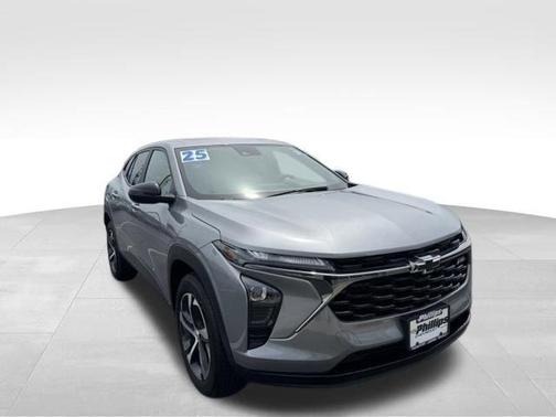 Sterling Gray Metallic 2025 Chevrolet Trax 1RS
