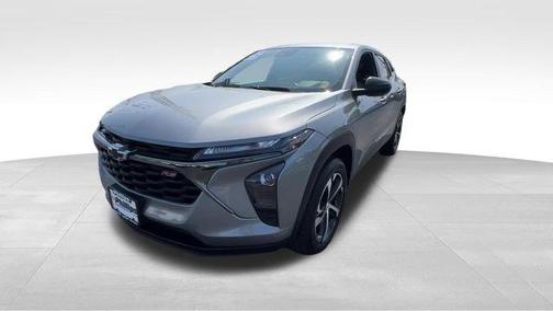 Sterling Gray Metallic 2025 Chevrolet Trax 1RS