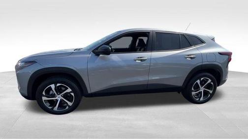 Sterling Gray Metallic 2025 Chevrolet Trax 1RS