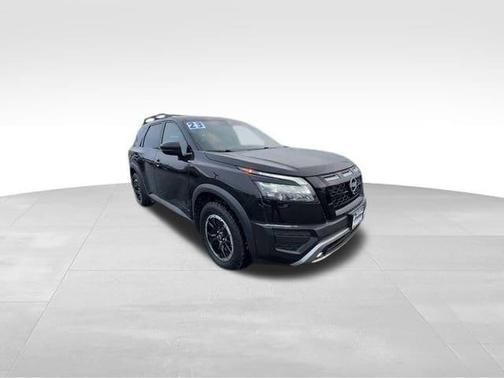 Black 2023 Nissan Pathfinder Rock Creek