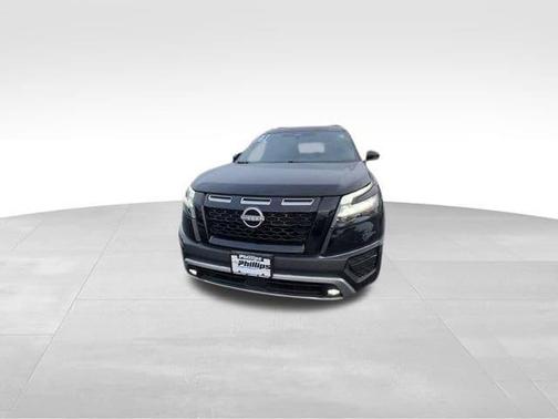 Black 2023 Nissan Pathfinder Rock Creek