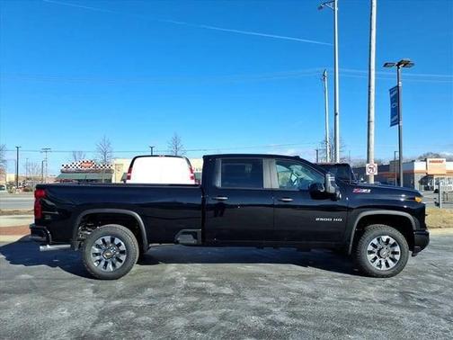 2026 Chevrolet Silverado 2500 Custom