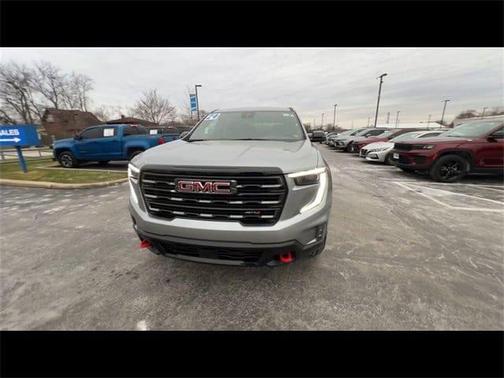 2024 GMC Acadia AT4