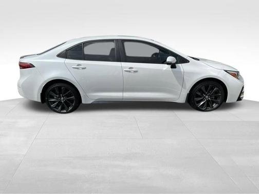 Wind Chill Pearl 2024 Toyota Corolla XSE