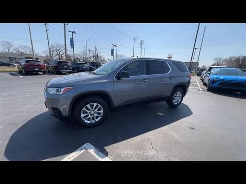 Satin Steel Metallic 2020 Chevrolet Traverse LS