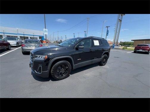 2023 GMC Acadia AT4