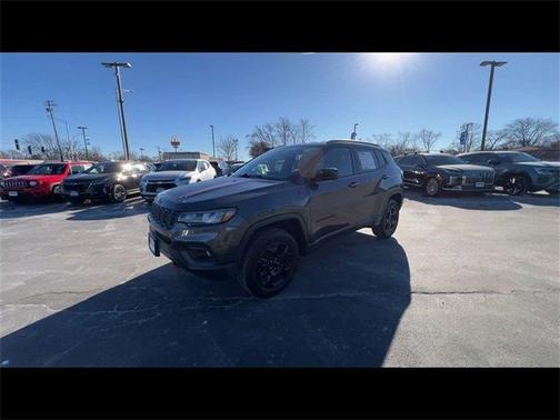 2023 Jeep Compass Trailhawk