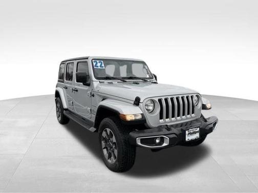 Silver Zynith Clearcoat 2022 Jeep Wrangler Unlimited Sahara