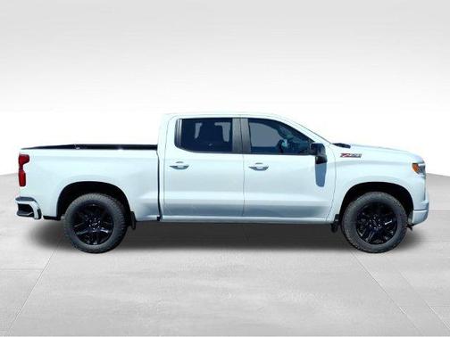 Summit White 2026 Chevrolet Silverado 1500 RST