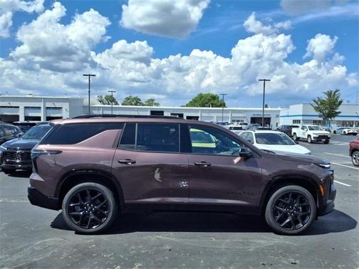 2025 Chevrolet Traverse RS