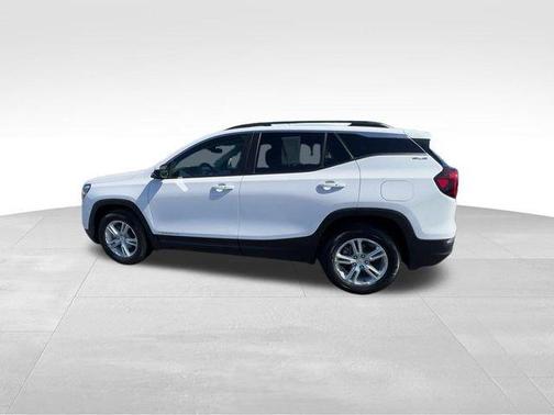 Summit White 2023 GMC Terrain SLE