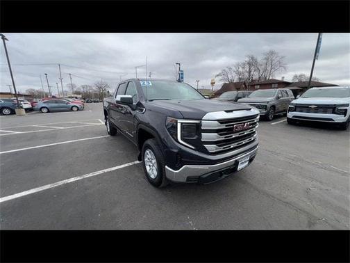 2023 GMC Sierra 1500 SLE