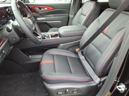 Mosaic Black Metallic 2026 Chevrolet Traverse RS