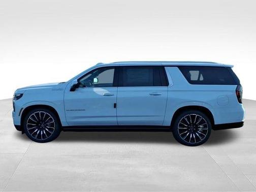 Polar White 2026 Chevrolet Suburban High Country
