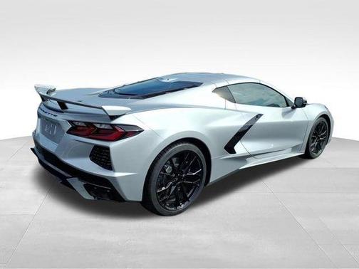 Blade Silver Metallic 2026 Chevrolet Corvette Stingray w/2LT