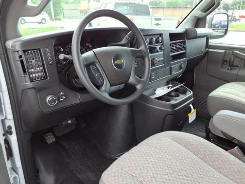 Summit White 2026 Chevrolet Express 2500 Work Van