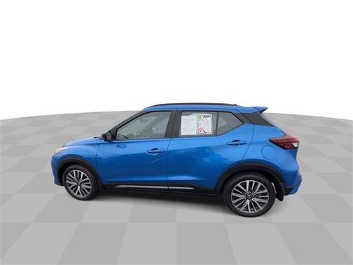 2021 Nissan Kicks SR