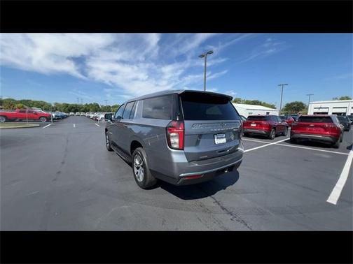 2021 Chevrolet Suburban LT