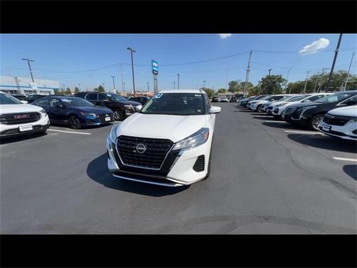 2024 Nissan Kicks SV