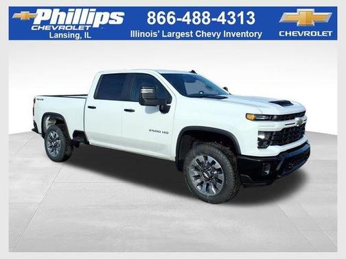 Summit White 2026 Chevrolet Silverado 2500 Custom