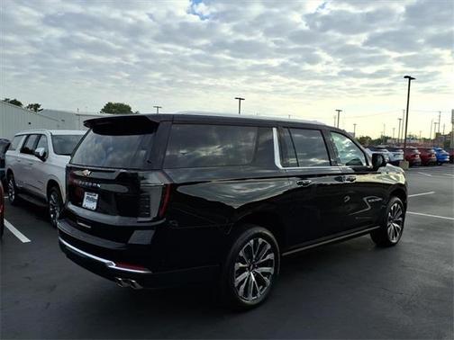 2025 Chevrolet Suburban High Country