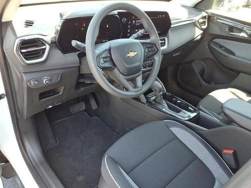Summit White 2026 Chevrolet Trailblazer LS