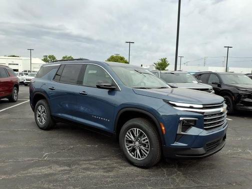 Lakeshore Blue Metallic 2026 Chevrolet Traverse LT