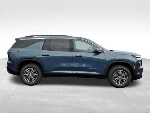 Lakeshore Blue Metallic 2026 Chevrolet Traverse LT