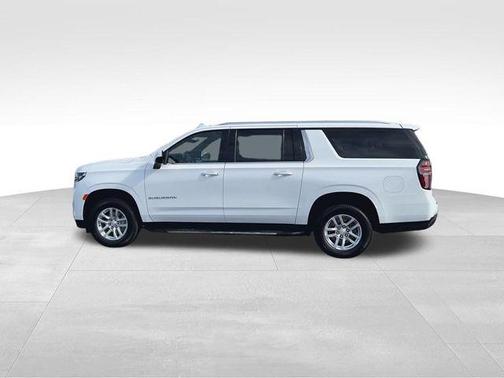 2023 Chevrolet Suburban LS